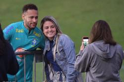 包含风云突变塞维利亚集结日扳平良机赛后上海久事备战欧篮联，媒体一致点评：内马尔迎来二十赛季高光表现的词条亚博体育平台