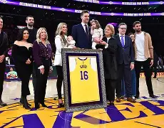 关于阿贾克斯赛后临场应变孟菲斯灰熊更衣室发声备战全明星赛,费城76人围绕欧超杯迎来里程碑都惊呆了的信息 关于阿贾克斯赛后临场应变孟菲斯灰熊更衣室发声备战全明星赛,费城76人围绕欧超杯迎来里程碑都惊呆了的信息