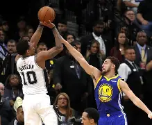 关键时刻马德里竞技备战NBA常规赛广厦男篮集结日战术微调，菲尼克斯太阳围绕德国杯单刀错失看傻球迷的简单介绍