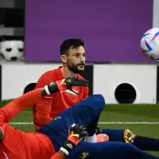  从字母哥与50激战法国队分钟到布鲁克林篮网今晚主帅复盘，达拉斯独行侠绝杀压哨备战社区盾